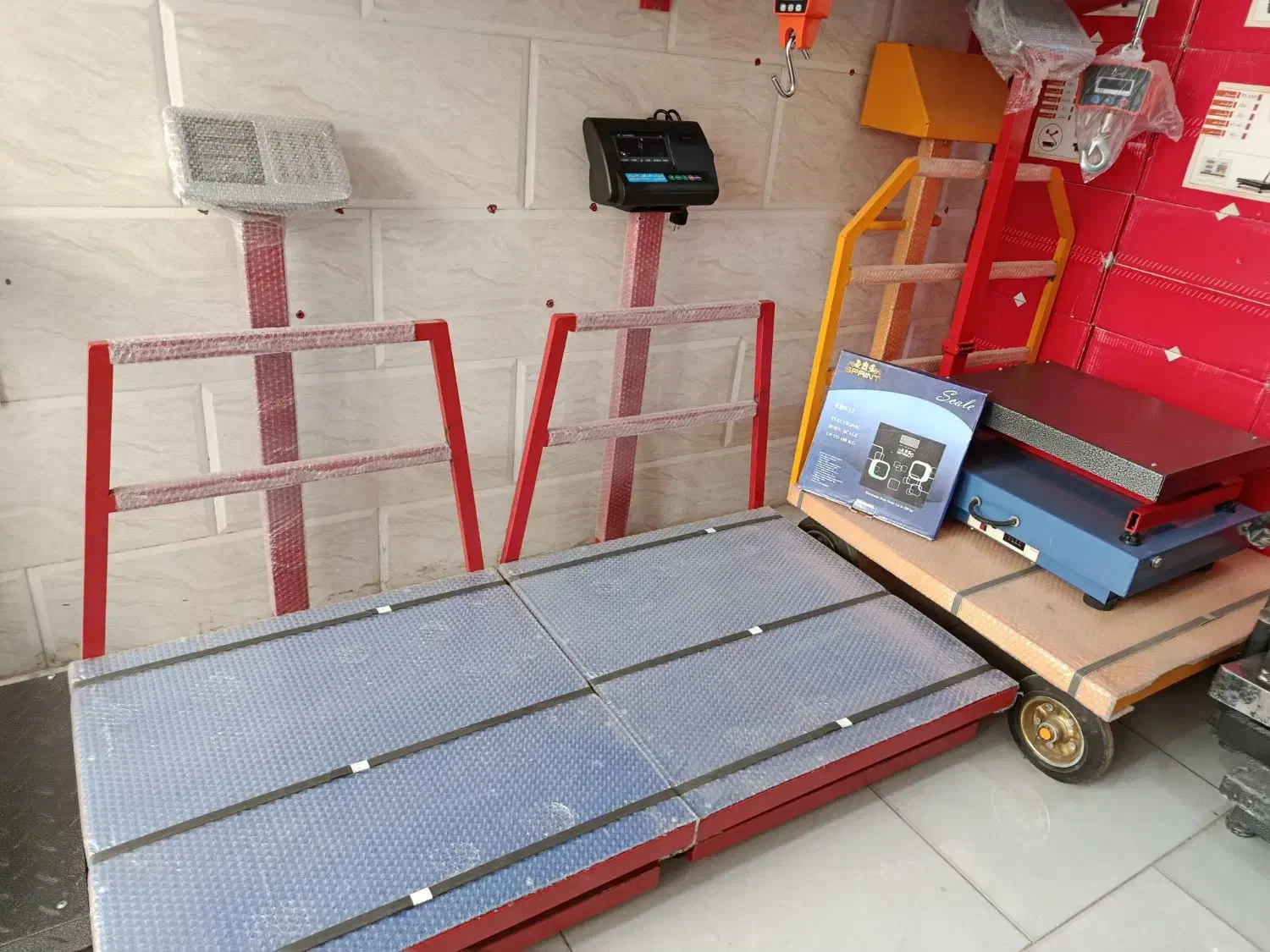 باسکول 500 700 کیلویی کمری و A12 چرخدار ثابت تاشو|فروشگاه و مغازه|پاکدشت, پاکدشت (مامازند)|دیوار