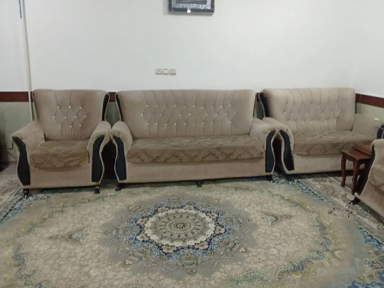 میل ۹نفره راحتی|مبلمان خانگی و میز عسلی|قروه, |دیوار