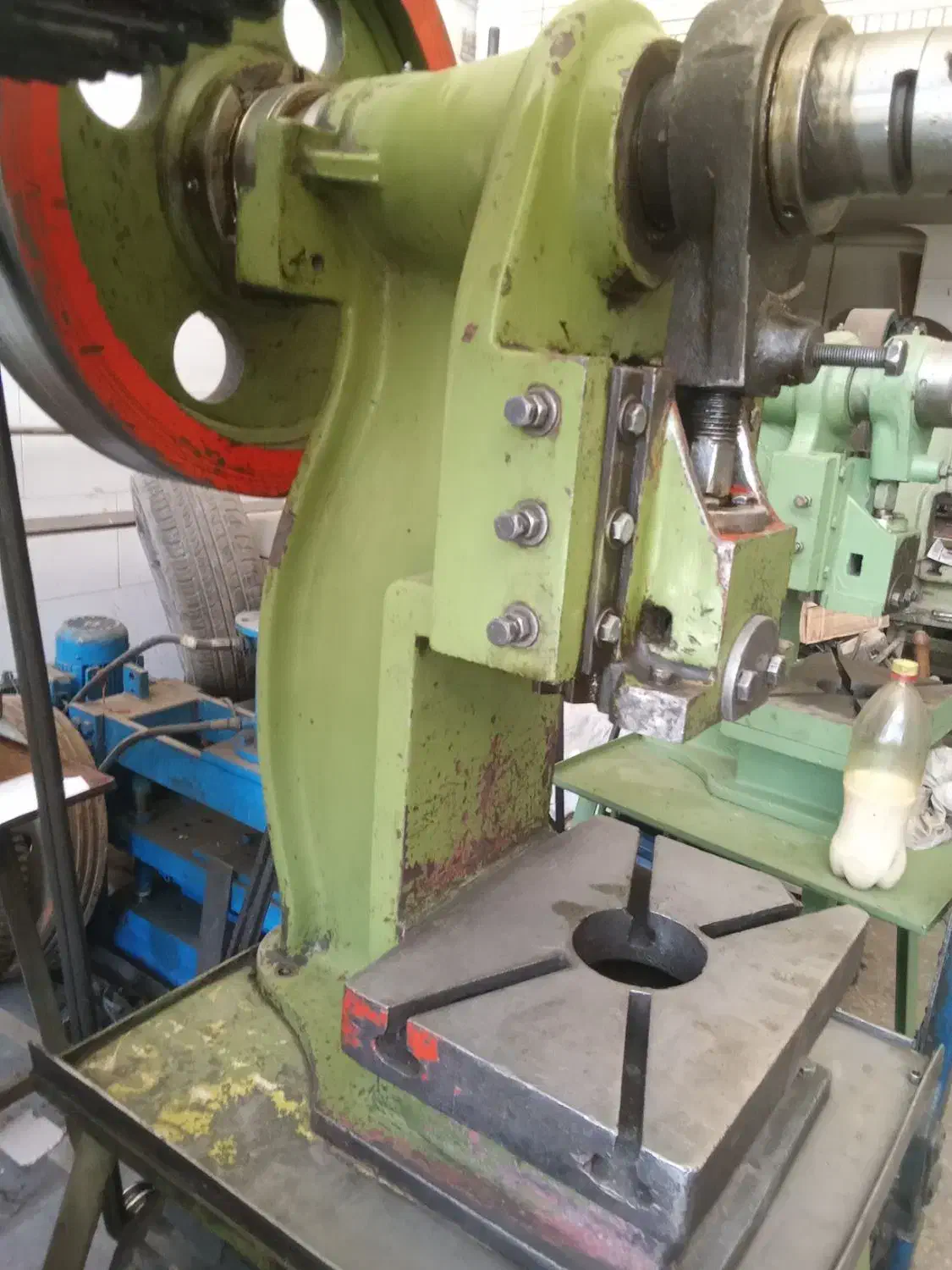 پرس ۱۲تن مزینانی|ماشین‌آلات صنعتی|اصفهان, شهرک صنعتی امیرکبیر (شاپور جدید)|دیوار