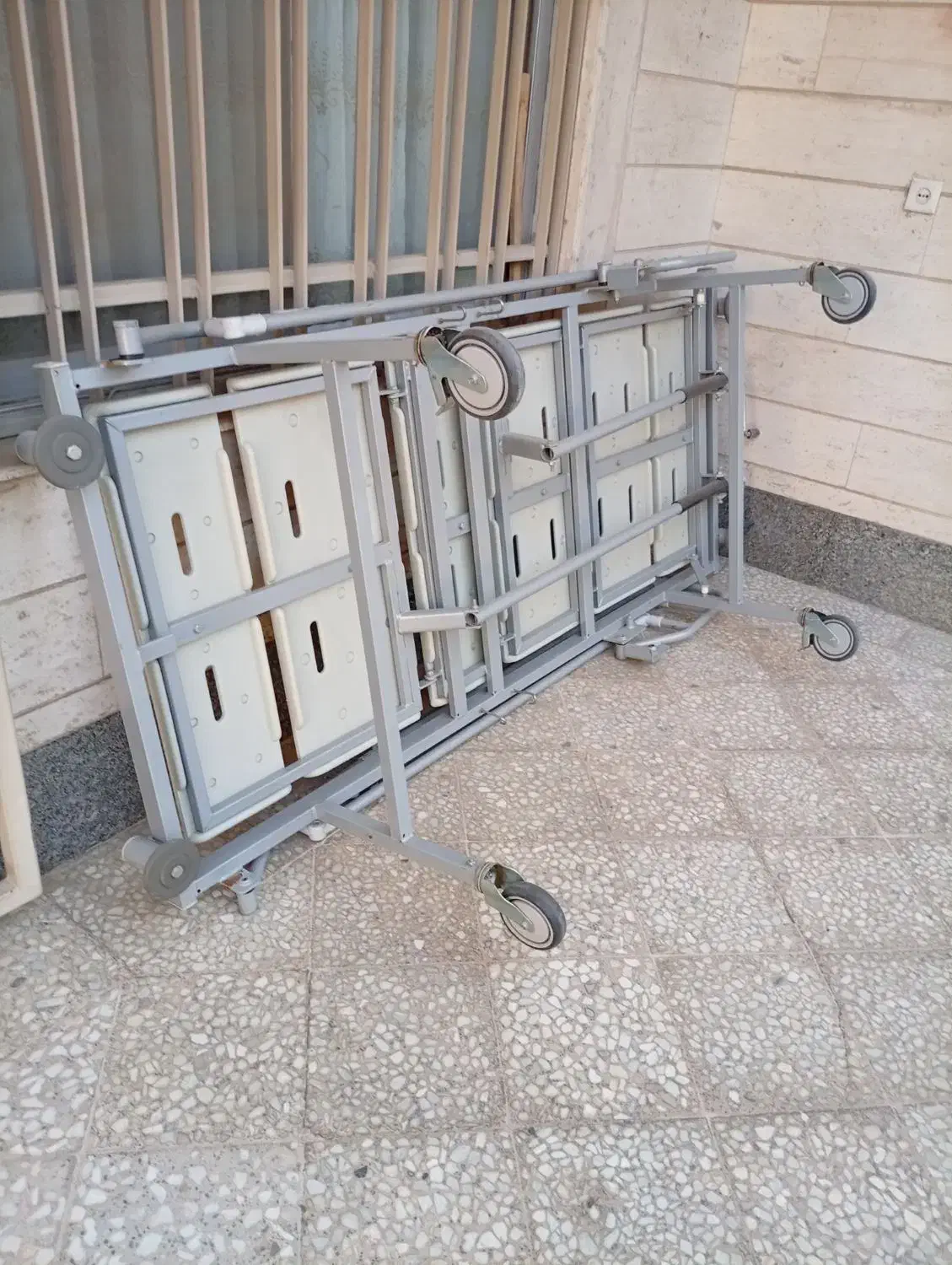 تخت بیمارسانی همراه با تشک|آرایشی، بهداشتی، درمانی|فردیس, فردیس|دیوار