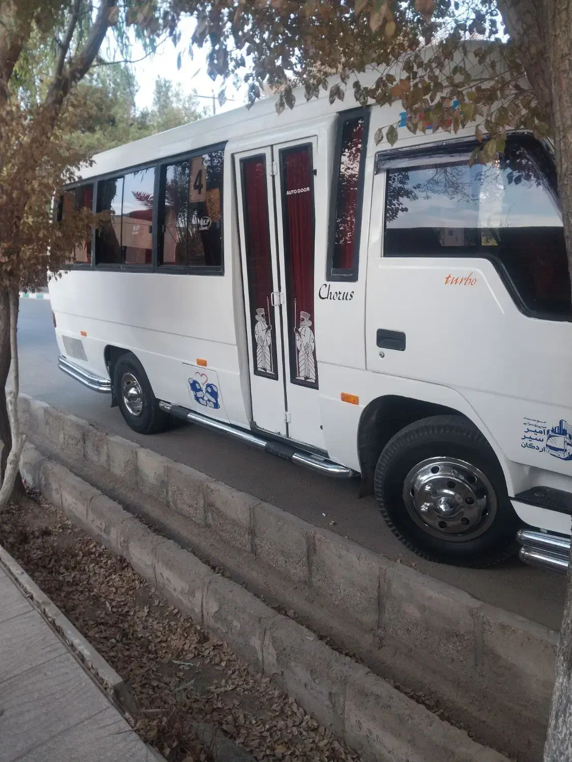 مینی بوس هیونداباسرویس|خودرو سنگین|اردکان, |دیوار