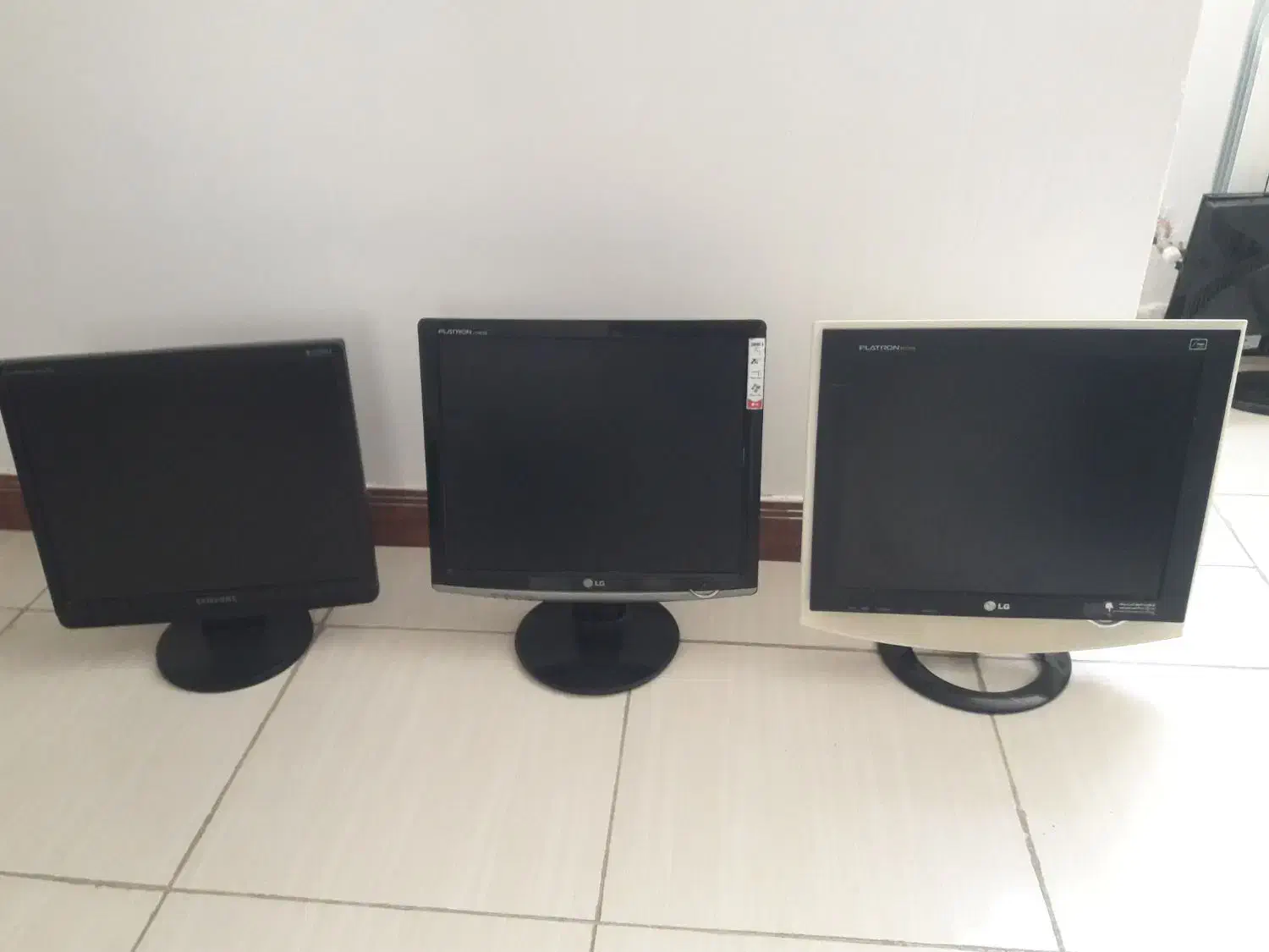 مانیتور الجی سامسونگ|قطعات و لوازم جانبی رایانه|ایلام, |دیوار