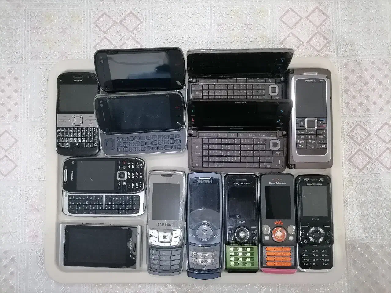 گوشی های قدیمی و کلکسیونی|موبایل|تهران, میرداماد|دیوار