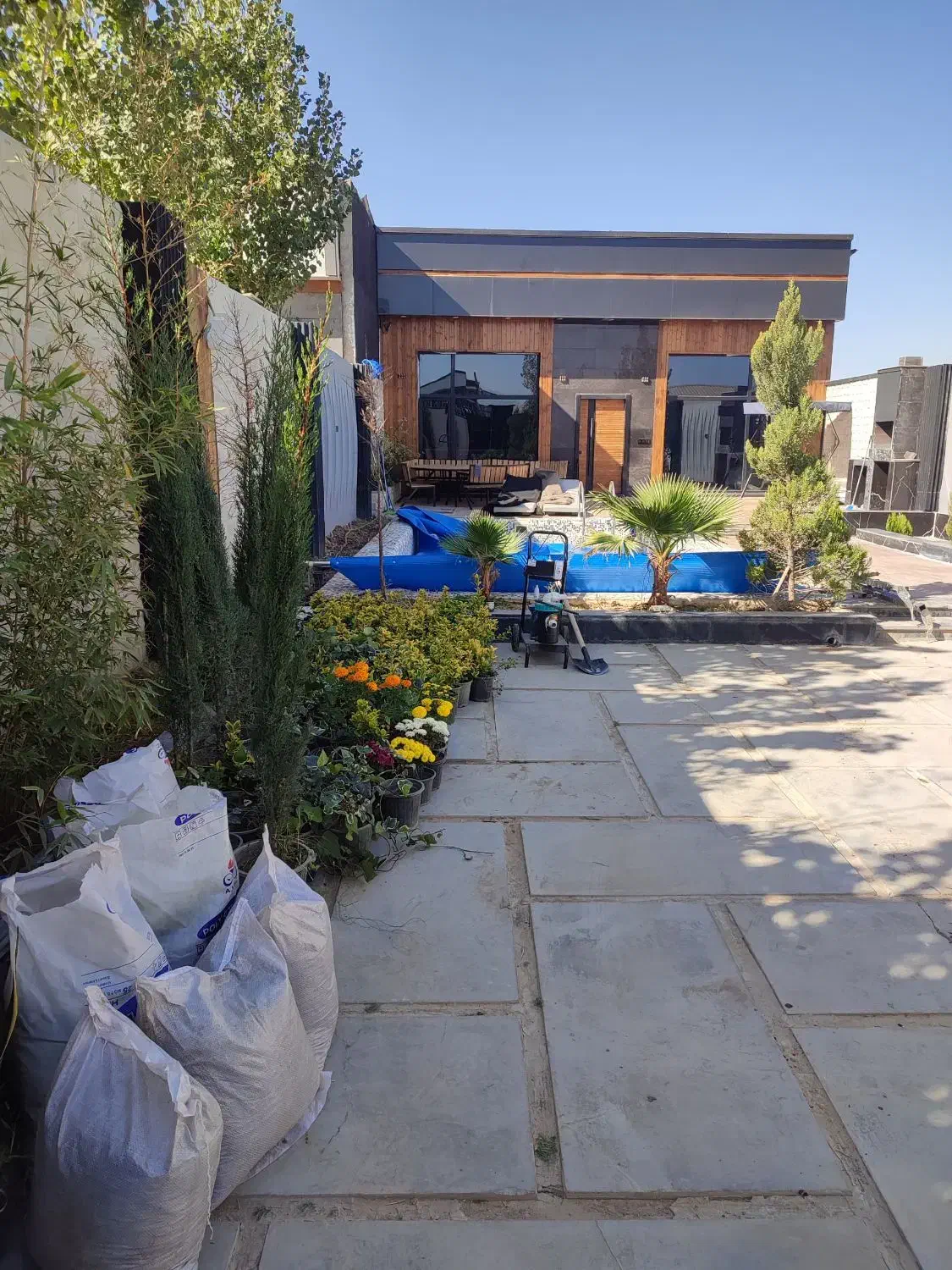 انواع خدمات باغبانی و فضای سبز|خدمات باغبانی و درختکاری|رامجین, |دیوار