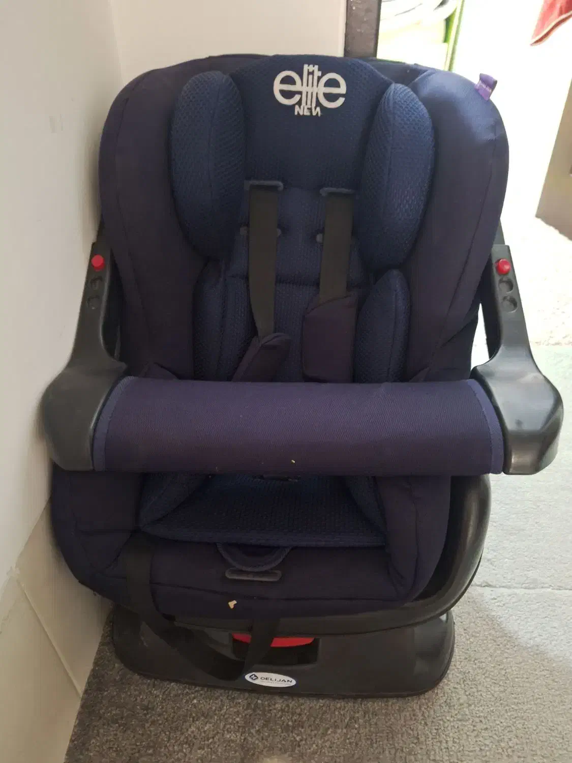 صندلی ماشین کودک|تخت و صندلی بچه|فسا, |دیوار