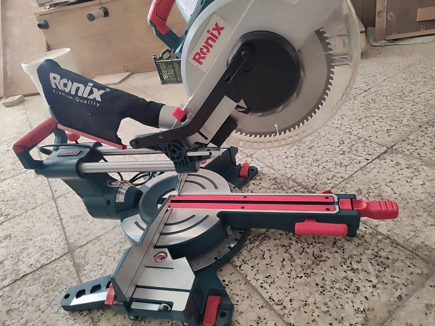 فارسی بر رونیکس نو|ابزارآلات|مشهد, شریف|دیوار