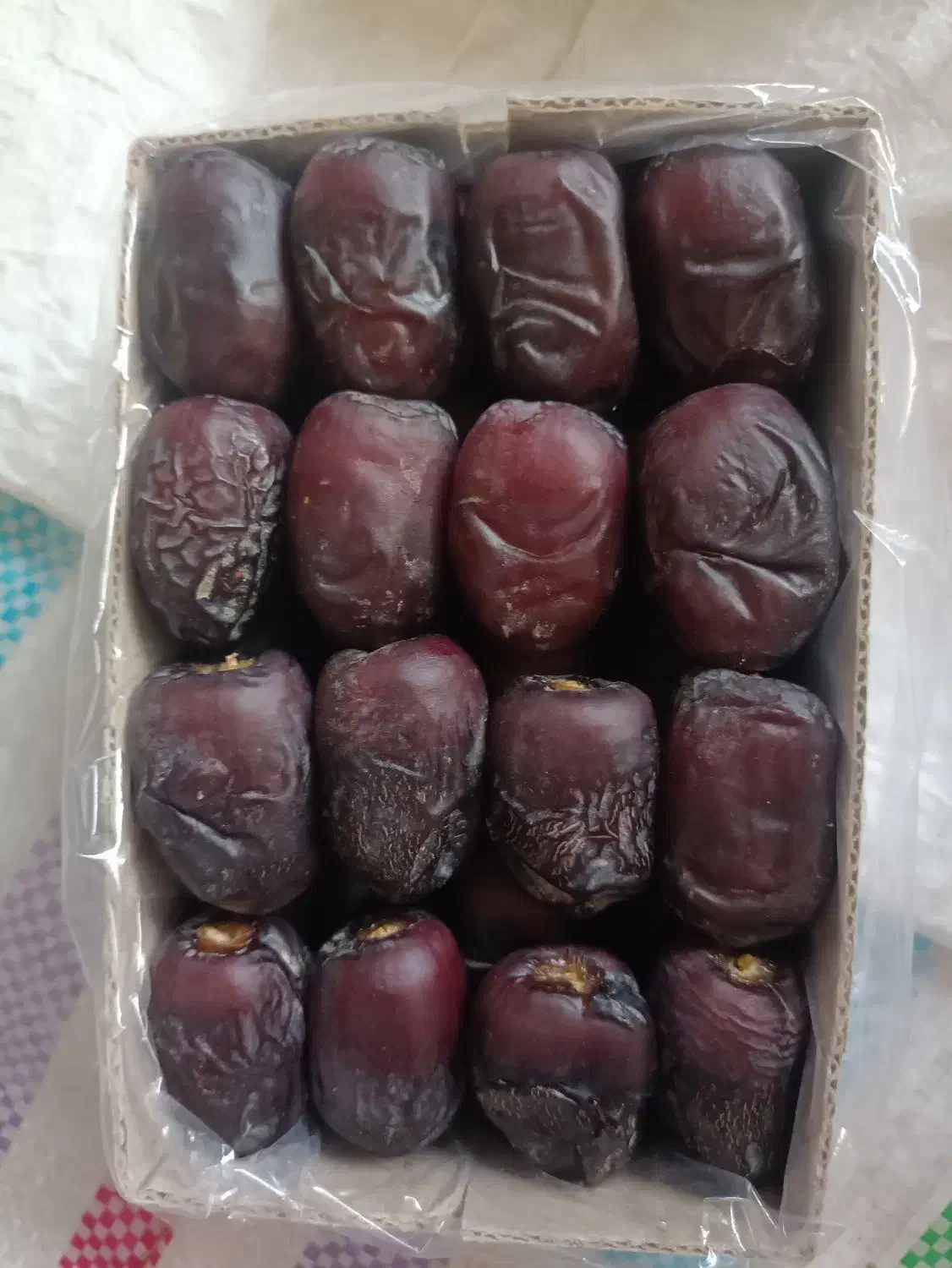 خرما مضافتی|خوردنی و آشامیدنی|باسمنج, |دیوار