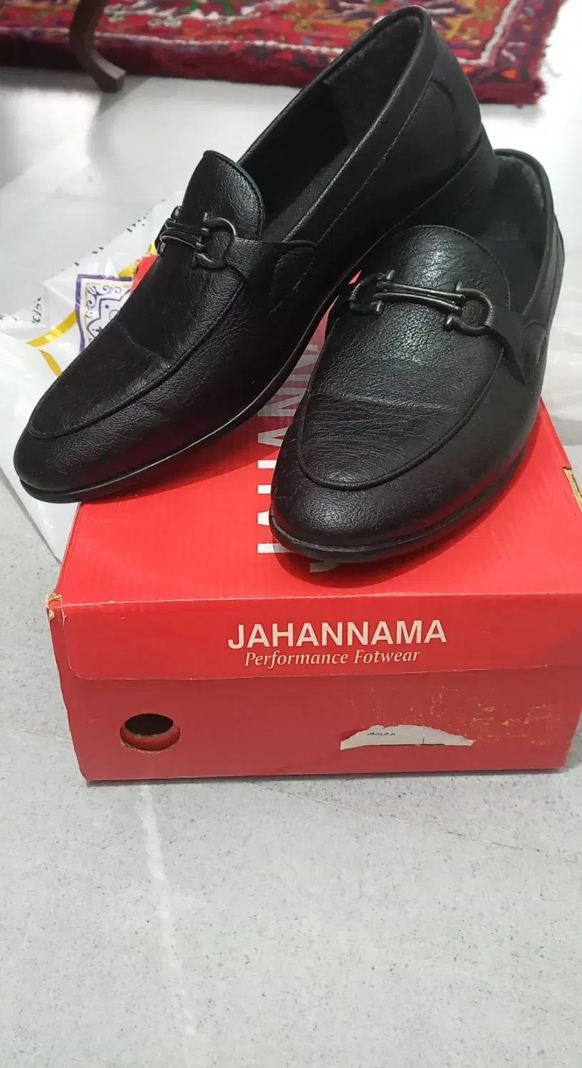 کفش مردانه|کیف، کفش، کمربند|مراغه, |دیوار