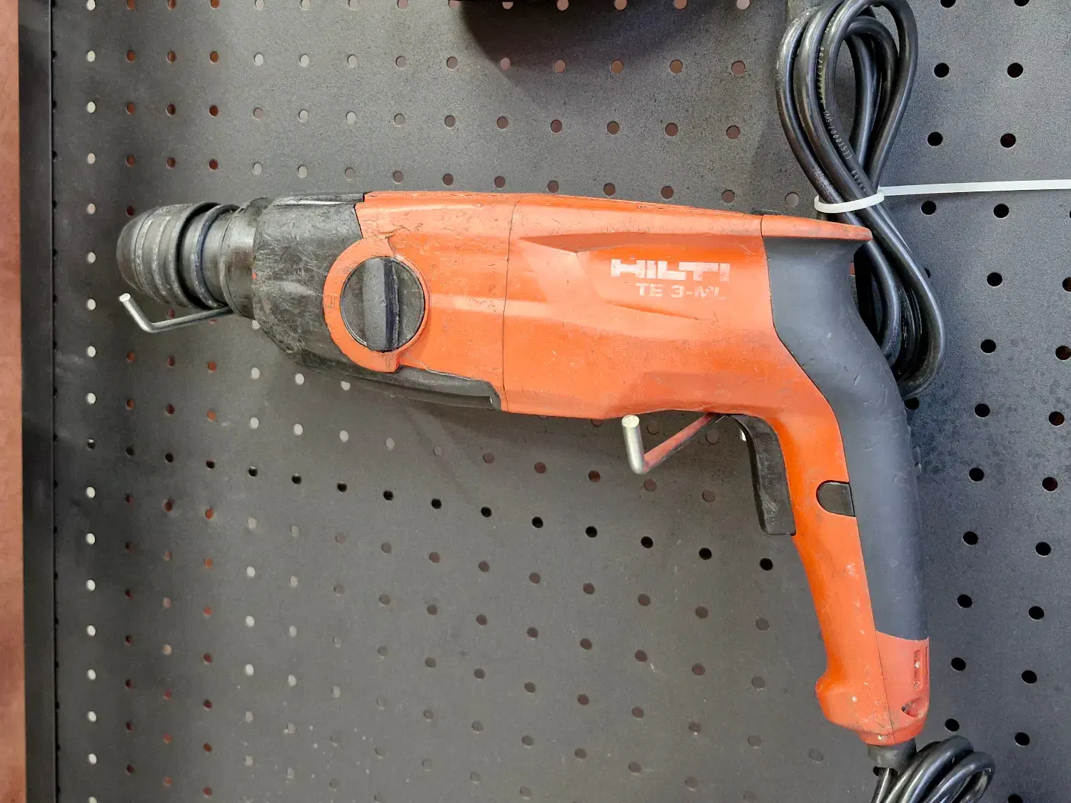 دریل سه کاره هیلتی اصلی|ابزارآلات|تهران, جمالزاده|دیوار