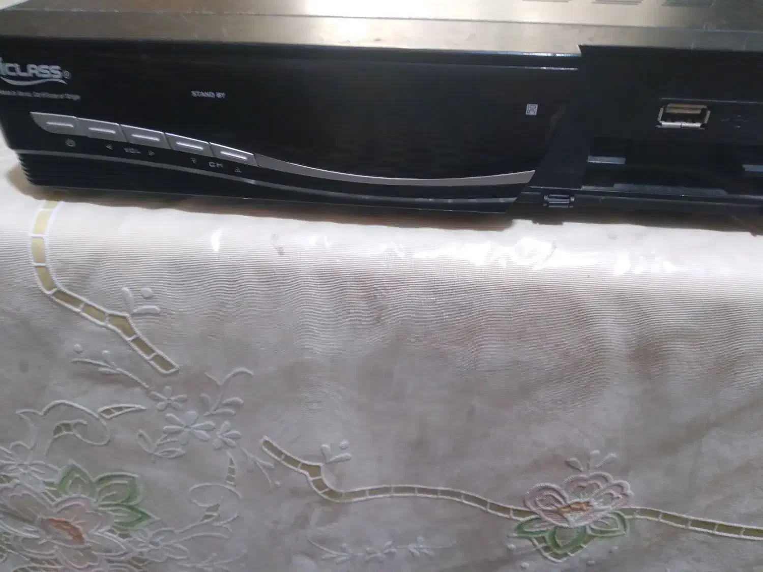 دستگاه گیرنده دیجیتال|صوتی و تصویری|رشت, پیرسرا|دیوار