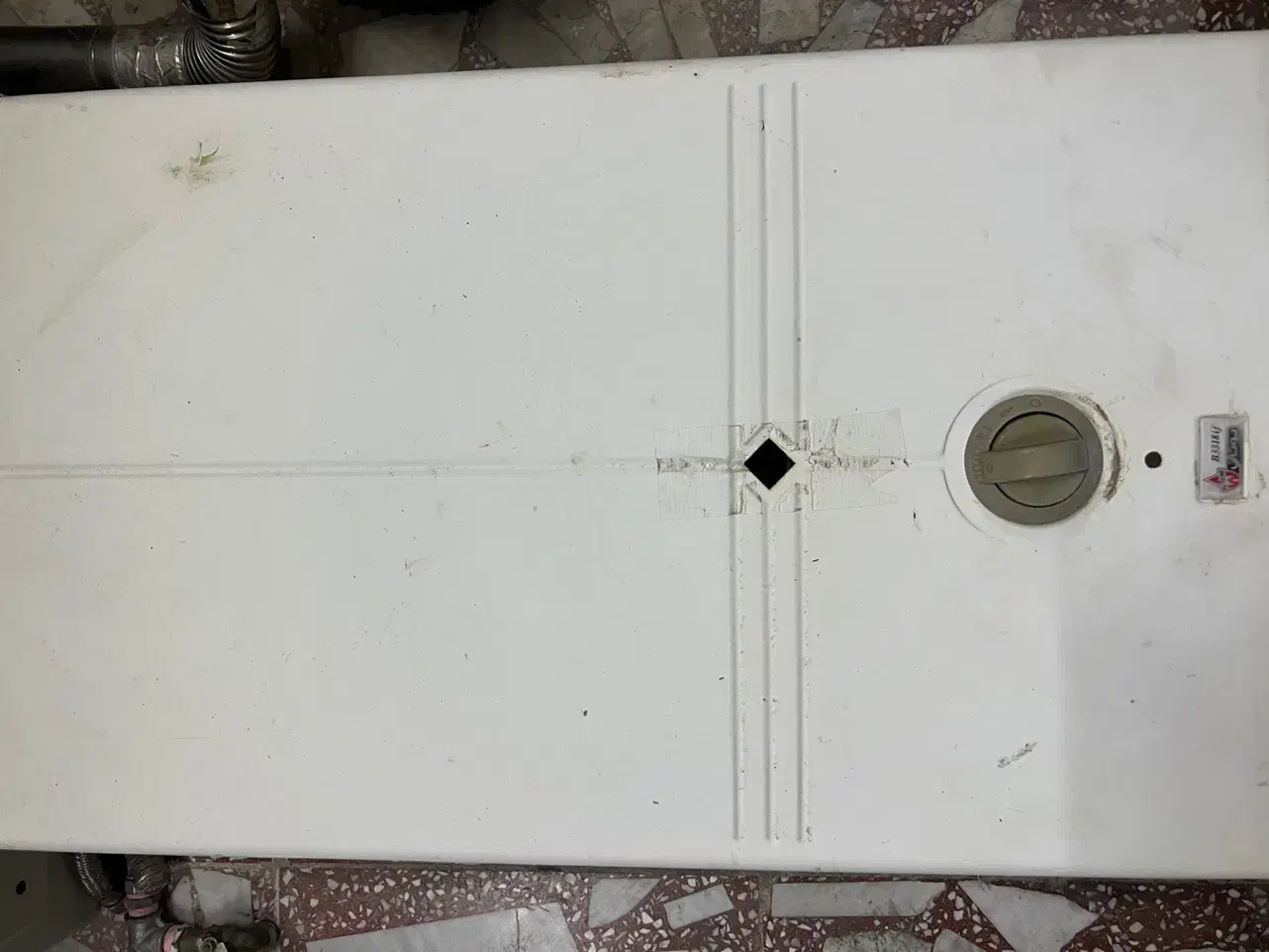 ابگرمکن فن دار بوتانB3318if|آبگرمکن، پکیج، شوفاژ|چالوس, |دیوار