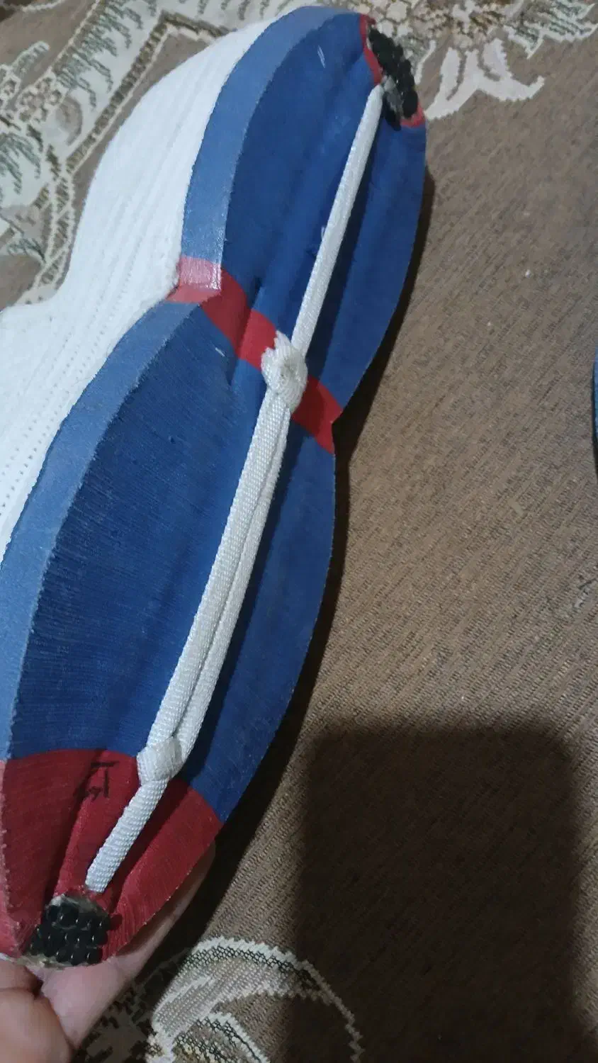 گیوه محلی|کیف، کفش، کمربند|جهرم, |دیوار