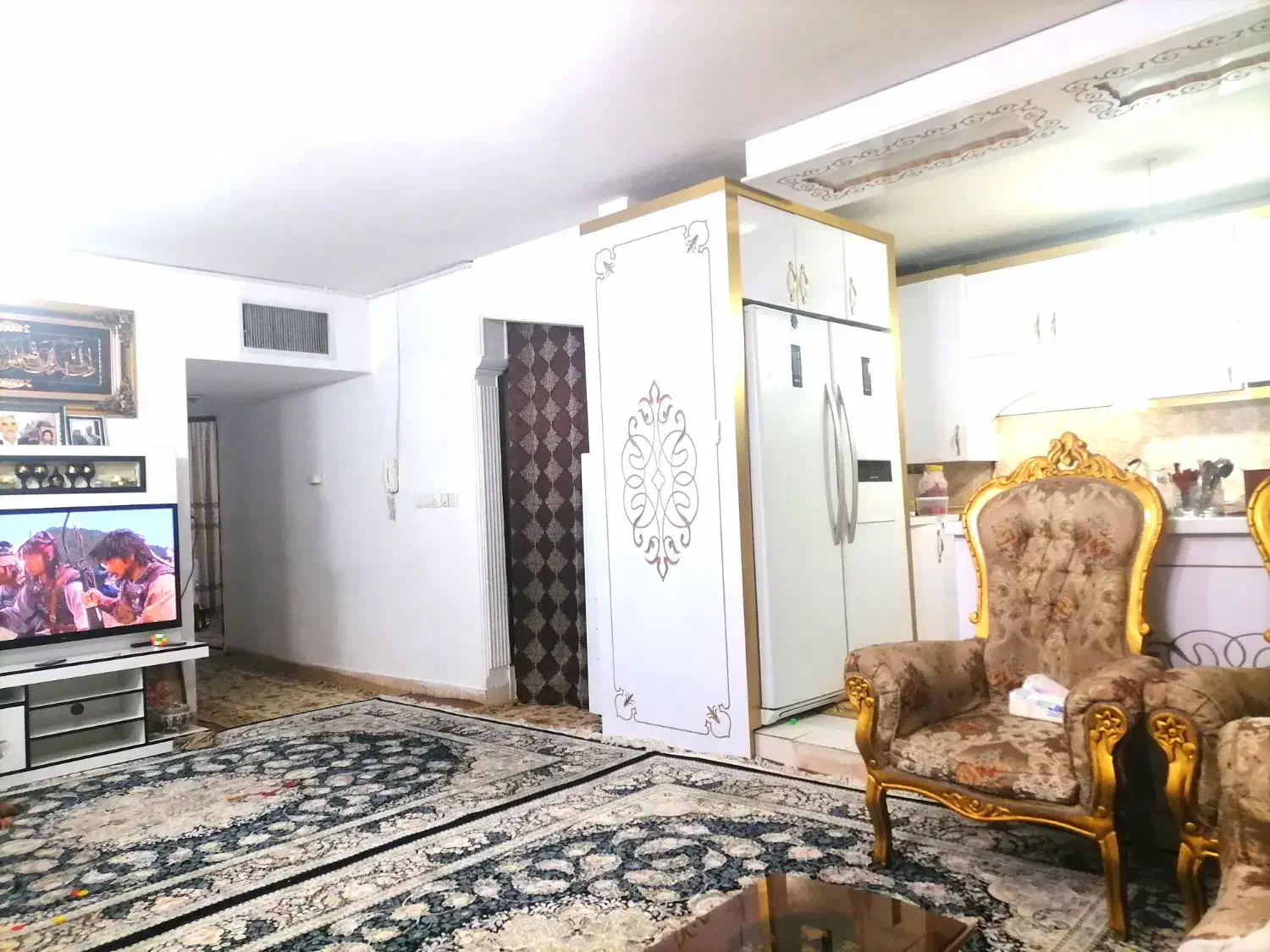 آپارتمان 100 متری مجتمع صادقیه، شهرک پردیس|اجارهٔ آپارتمان|مشهد, زمرد|دیوار