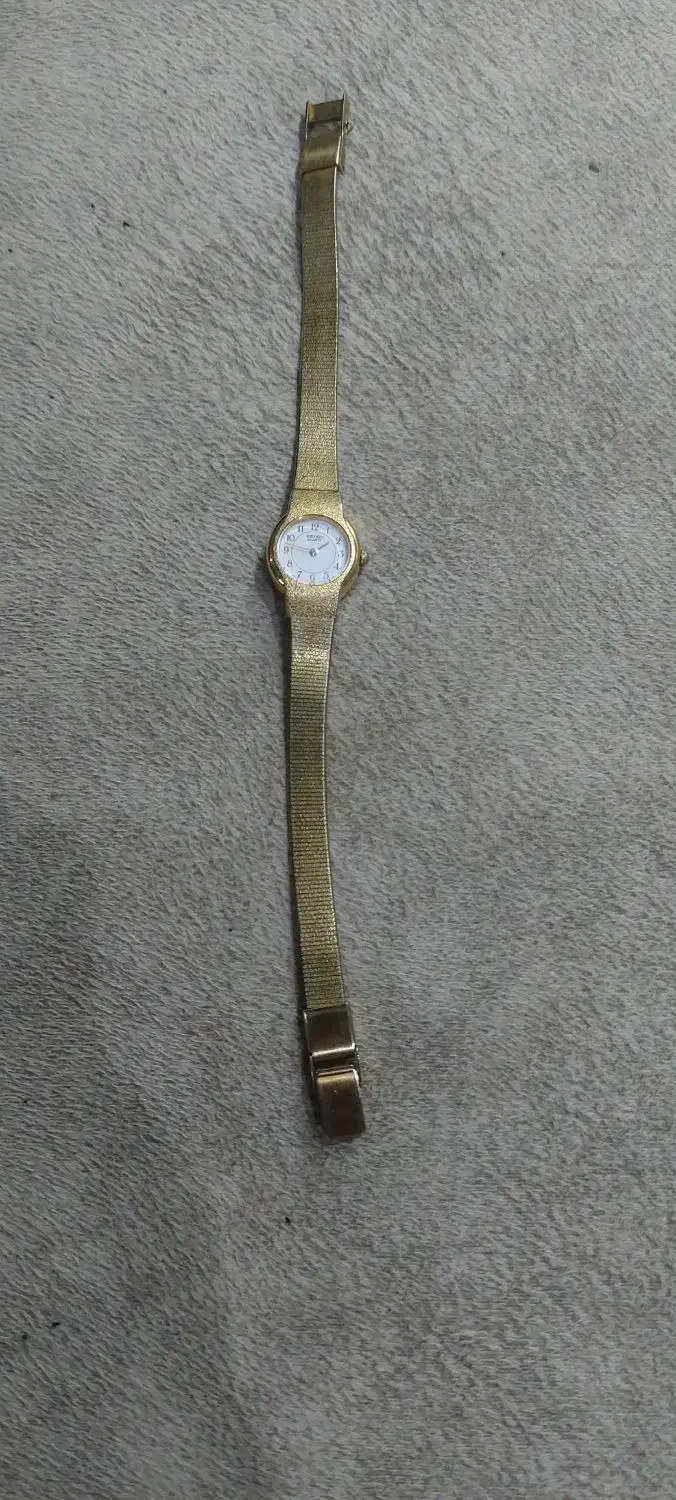 ساعت طلایی سیکو کوارتز اصل ژاپن|ساعت|رشت, بازار|دیوار