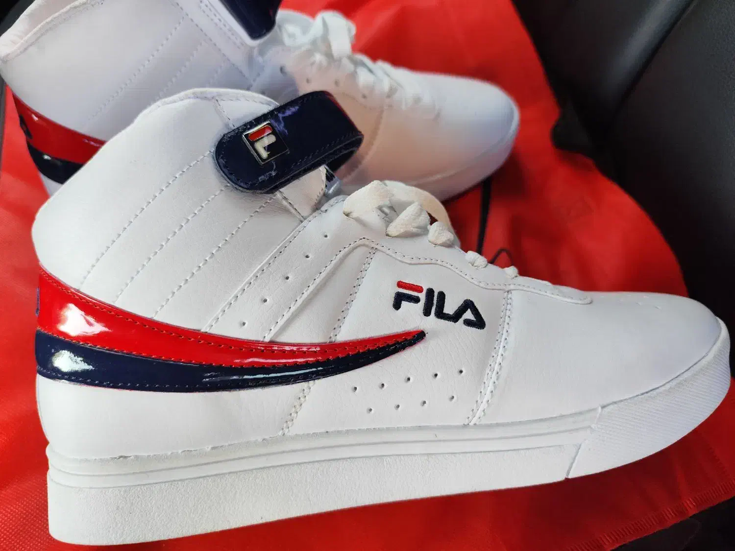 کفش کتونی فیلا|کیف، کفش، کمربند|ساری, |دیوار