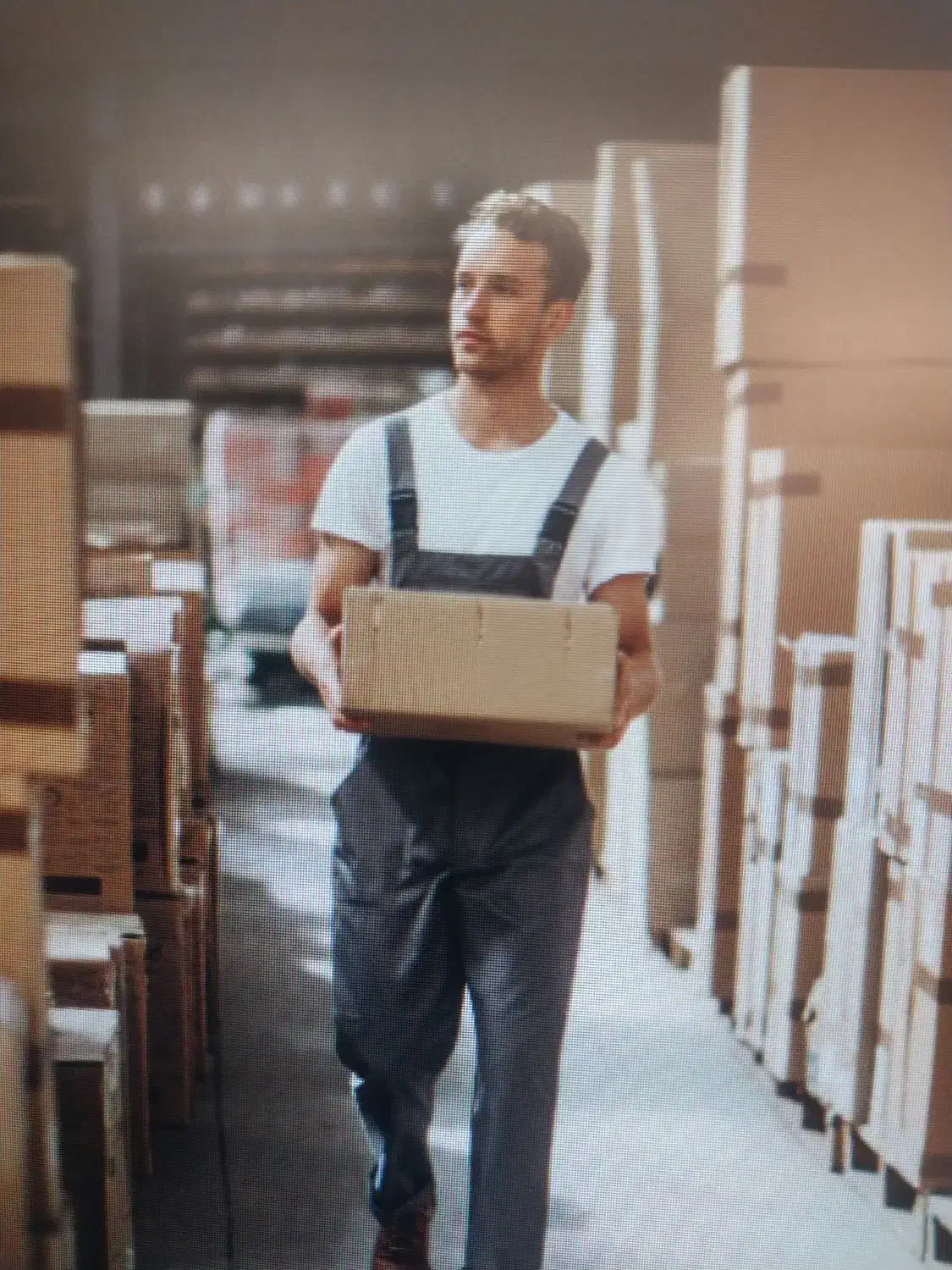 استخدام کارگر انبار در شهرری|استخدام صنعتی، فنی، مهندسی|باقرشهر, |دیوار