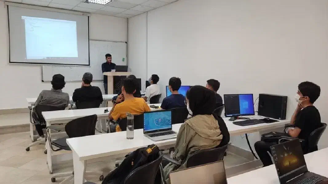 آموزشگاه دانشجویار|خدمات آموزشی|بیرجند, |دیوار