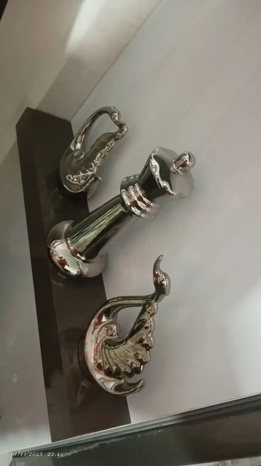 دکوری ها تازه خریداری شده قیمت همه باهم ۲۵۰۰|مجسمه، تندیس، ماکت|زاهدان, |دیوار