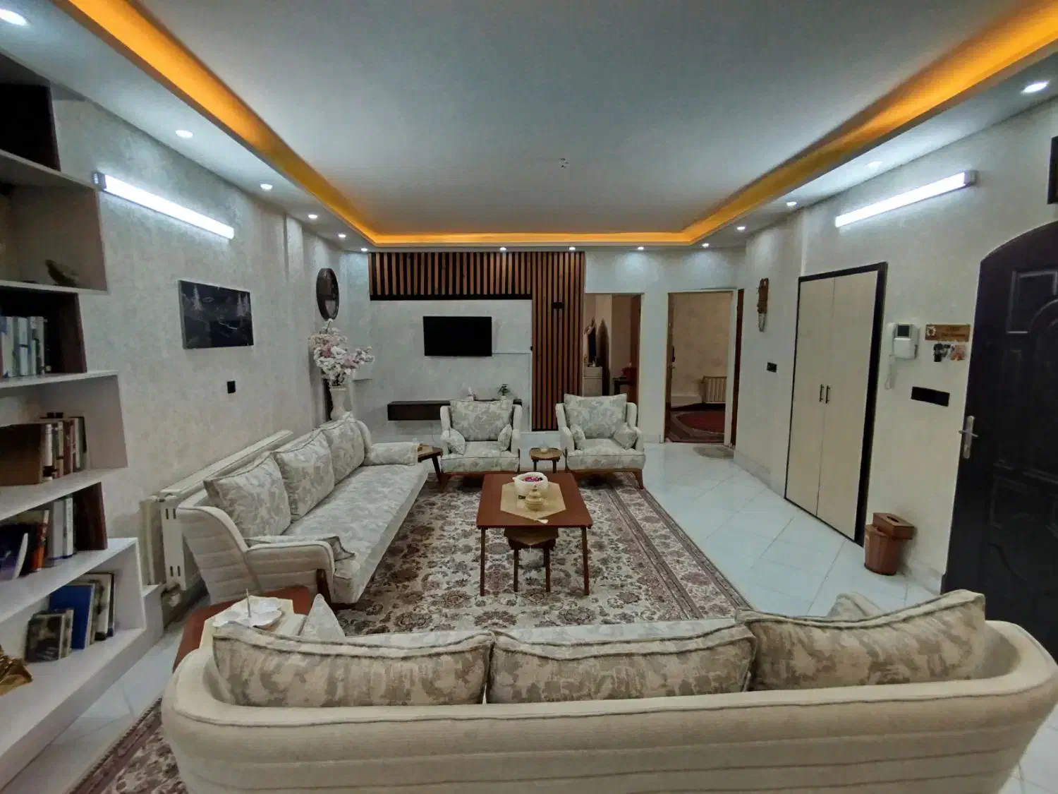 105متر/2خواب/پارکینگ/هنرور 5|فروش آپارتمان|مشهد, هنرور|دیوار