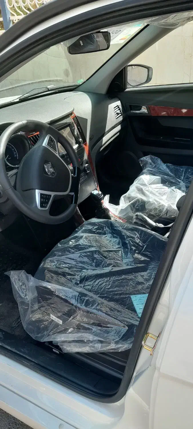 دنا پلاس ۶ دنده EF7P|خودرو سواری و وانت|اصفهان, کوی شهید کشوری|دیوار