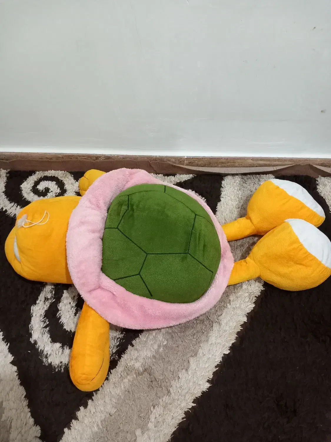 عروسک نو|اسباب‌بازی بچه|رشت, کوی فکوری|دیوار