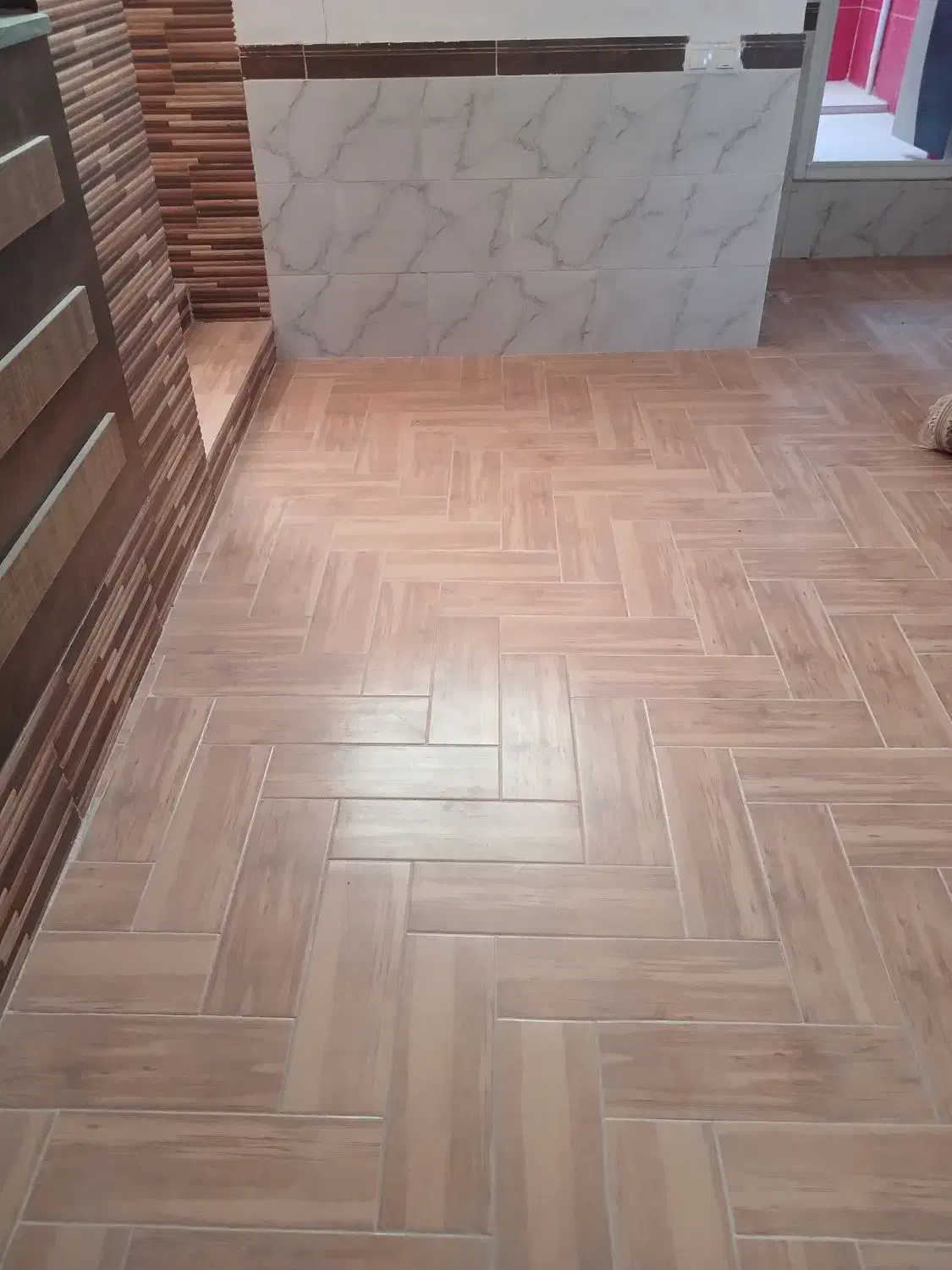 کاشی و سرامیک کاری، لوله کشی، پلاسترزنی ودیوارچینی|خدمات پیشه و مهارت|جیرفت, |دیوار