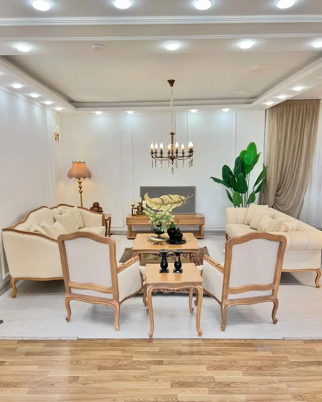 آف ۵۰ درصدی گالری مبلمان پویان|مبلمان خانگی و میز عسلی|بندرعباس, |دیوار