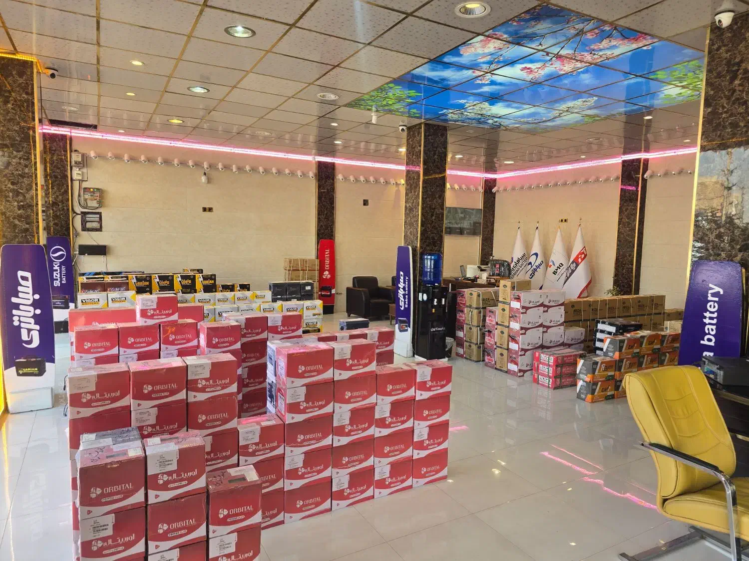 فروشگاه باطری  مرکزی  قم و مستقیم از کارخانه|قطعات یدکی و لوازم جانبی|قم, نیروگاه|دیوار