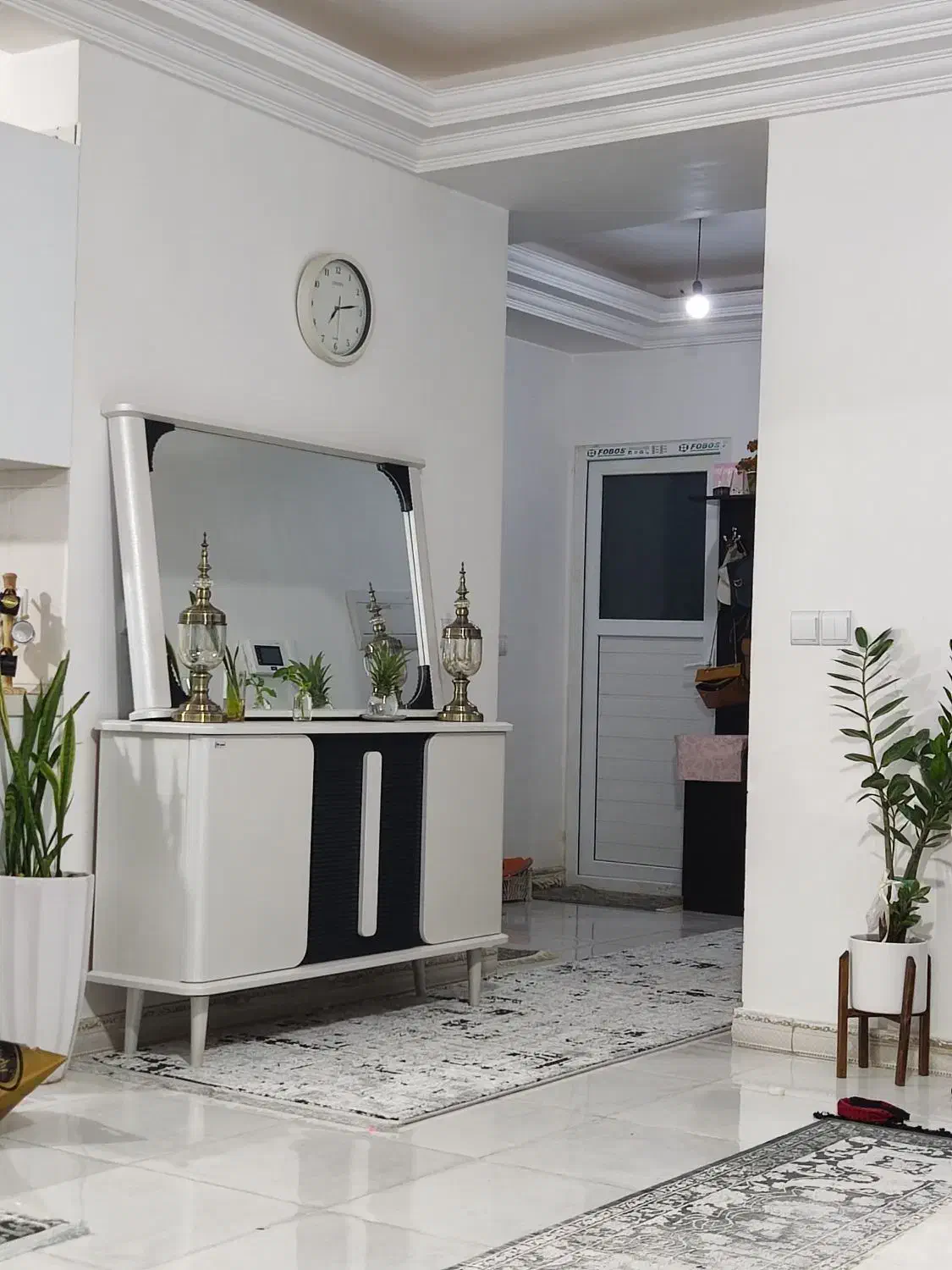 آینه کنسول چوب(ام دی اف) بسیار زیبا|بوفه، ویترین، کنسول|رشت, عینک|دیوار