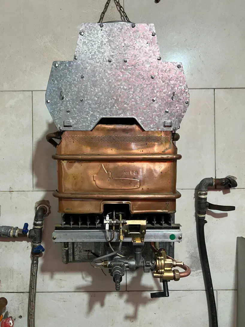 ابگرمکن ۳۱۱۵ کارکرده با ضمانت|آبگرمکن، پکیج، شوفاژ|تهران, وحیدیه|دیوار