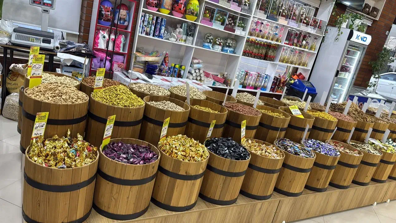 کارگر ساده شیرینی فروشی|استخدام خدمات فروشگاه و رستوران|چهاردانگه (تهران), |دیوار