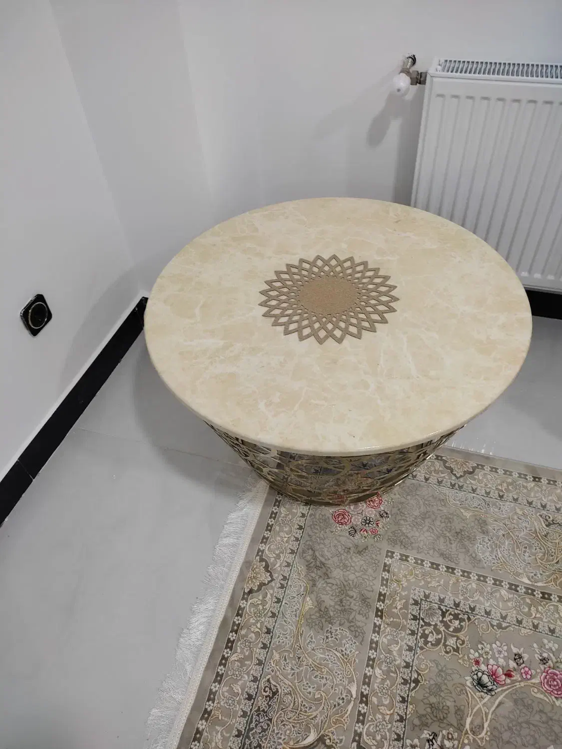 میز عسلی|مبلمان خانگی و میز عسلی|قروه, |دیوار