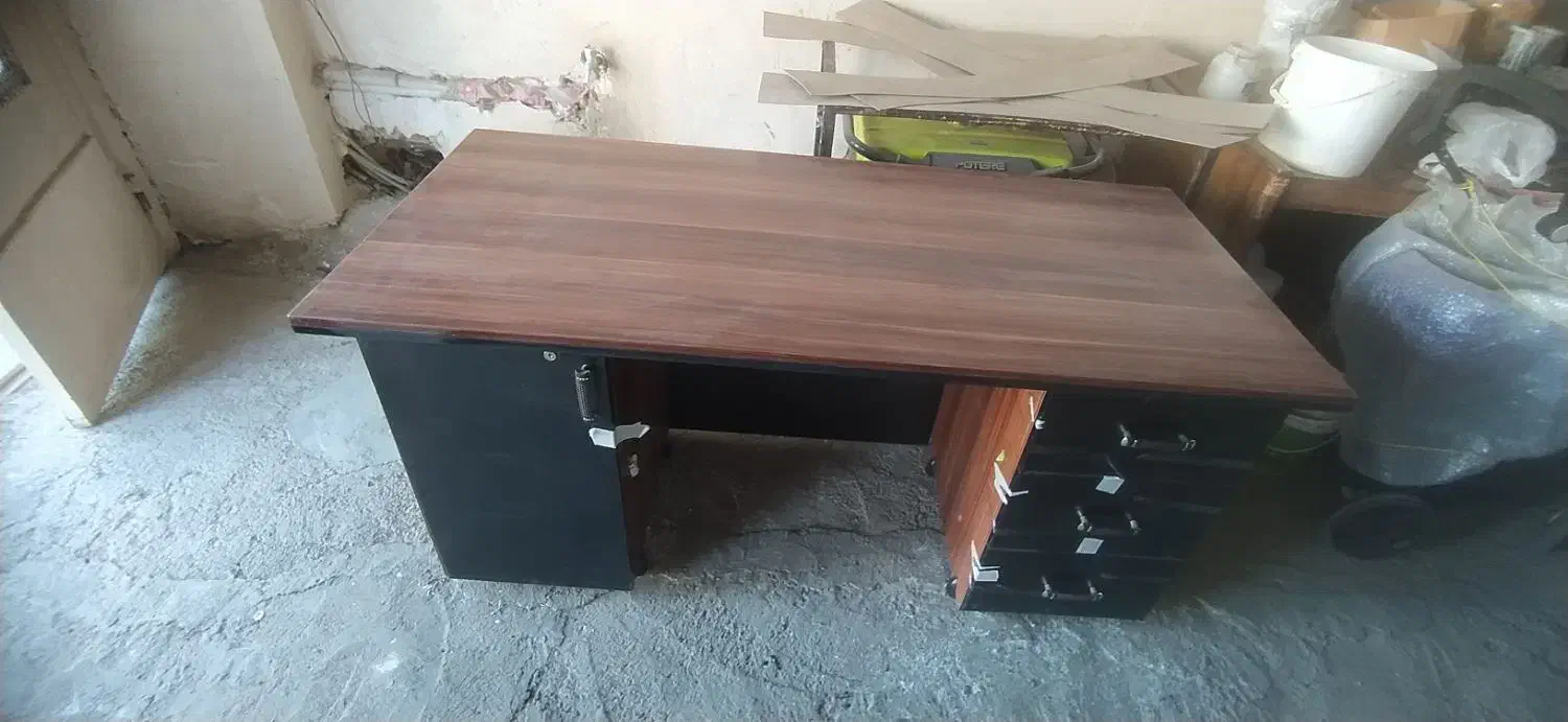 میز اداری|دفتر کار|سنندج, |دیوار