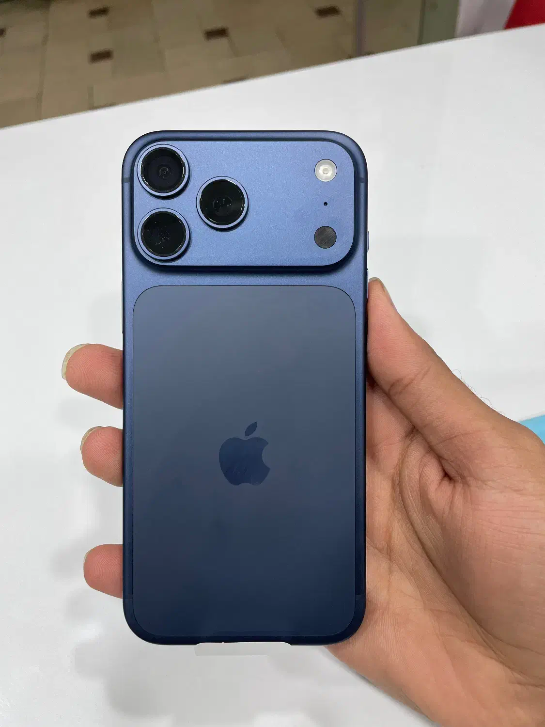 17پرومکس|موبایل|شیراز, گود عربان|دیوار