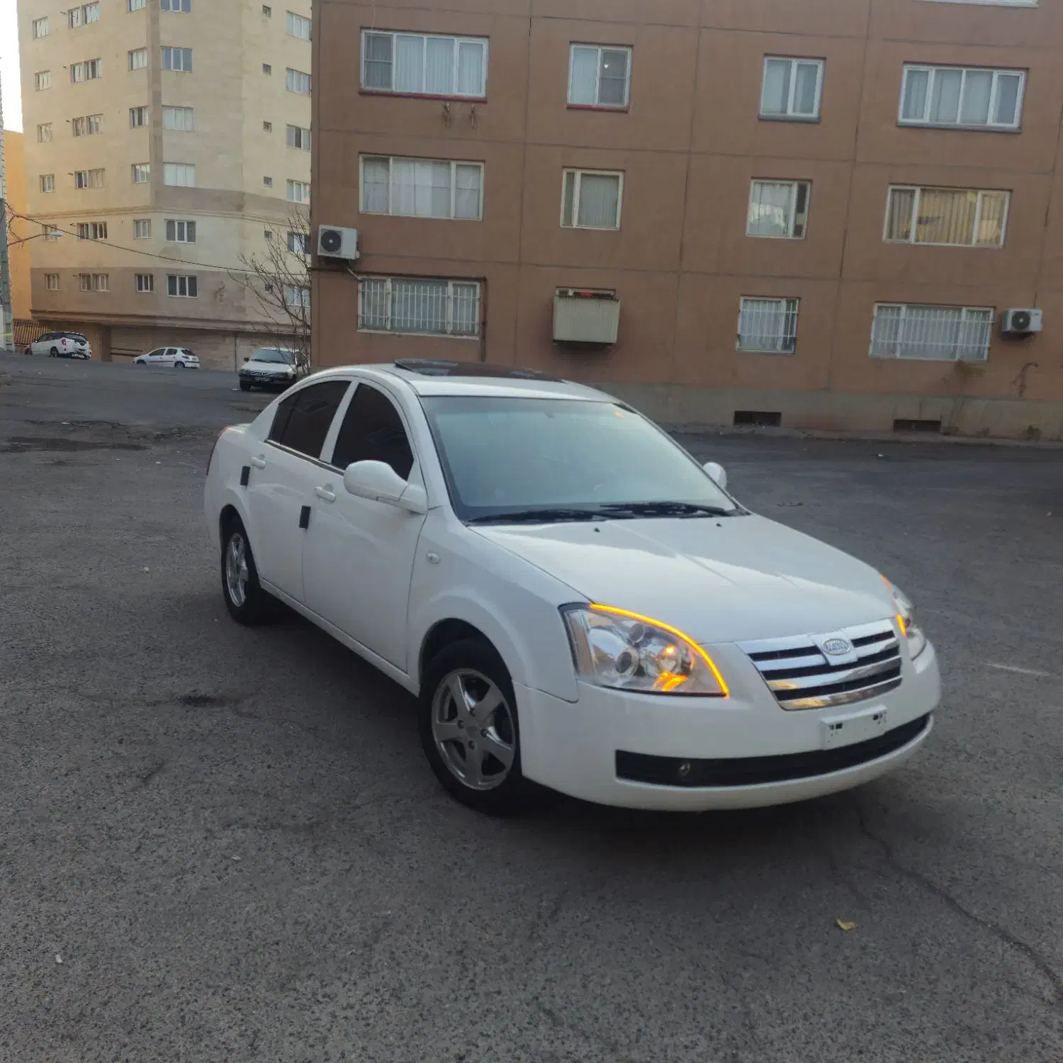 ام وی ام ۵۳۰ مدل۹۳|خودرو سواری و وانت|تبریز, |دیوار