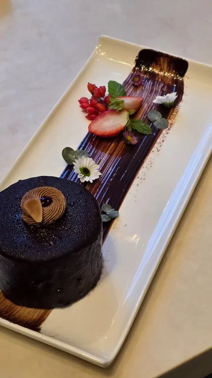 استخدام باریستا و کمک باریستا|استخدام خدمات فروشگاه و رستوران|لاهیجان, شقایق|دیوار