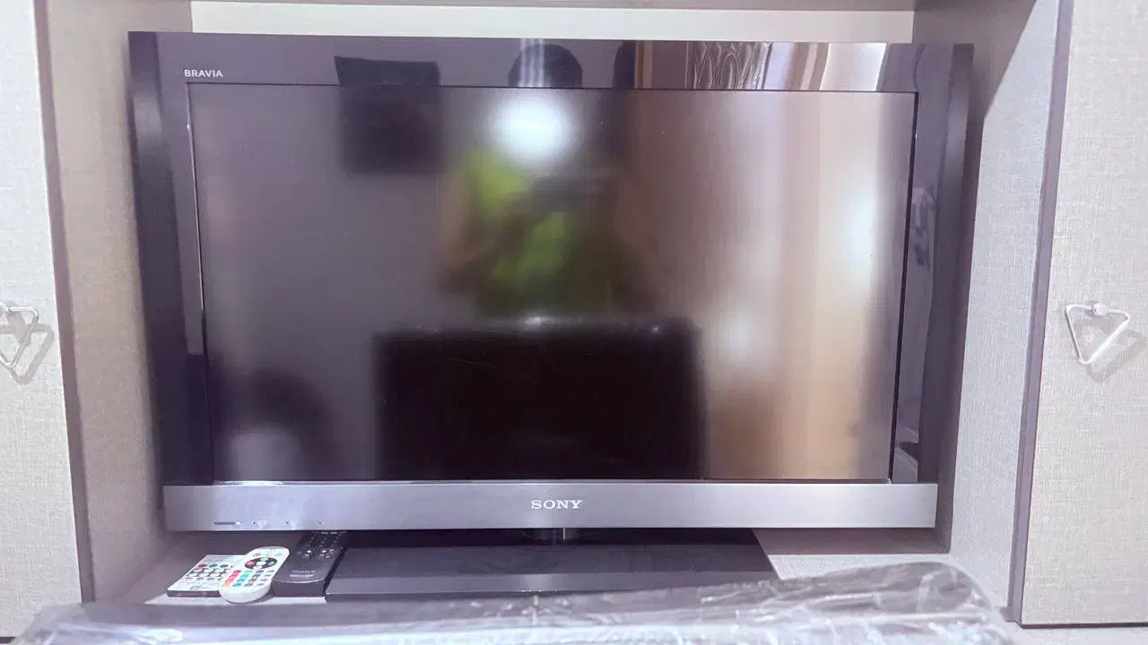 تلوزیون SONYسونی ۳۲ اینچ|تلویزیون و پروژکتور|رشت, دیانتی|دیوار