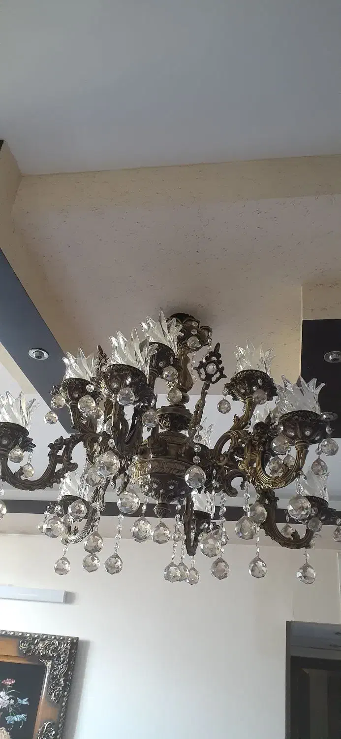 لوستر ۱۲ شاخه ای|لوستر و چراغ آویز|اصفهان, شهرک کاوه|دیوار