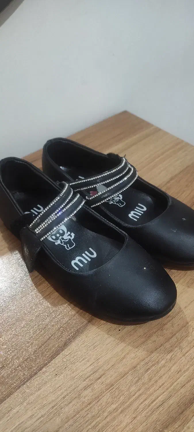 لباس یلدایی باکفش|کفش و لباس بچه|قدس, شهرقدس|دیوار