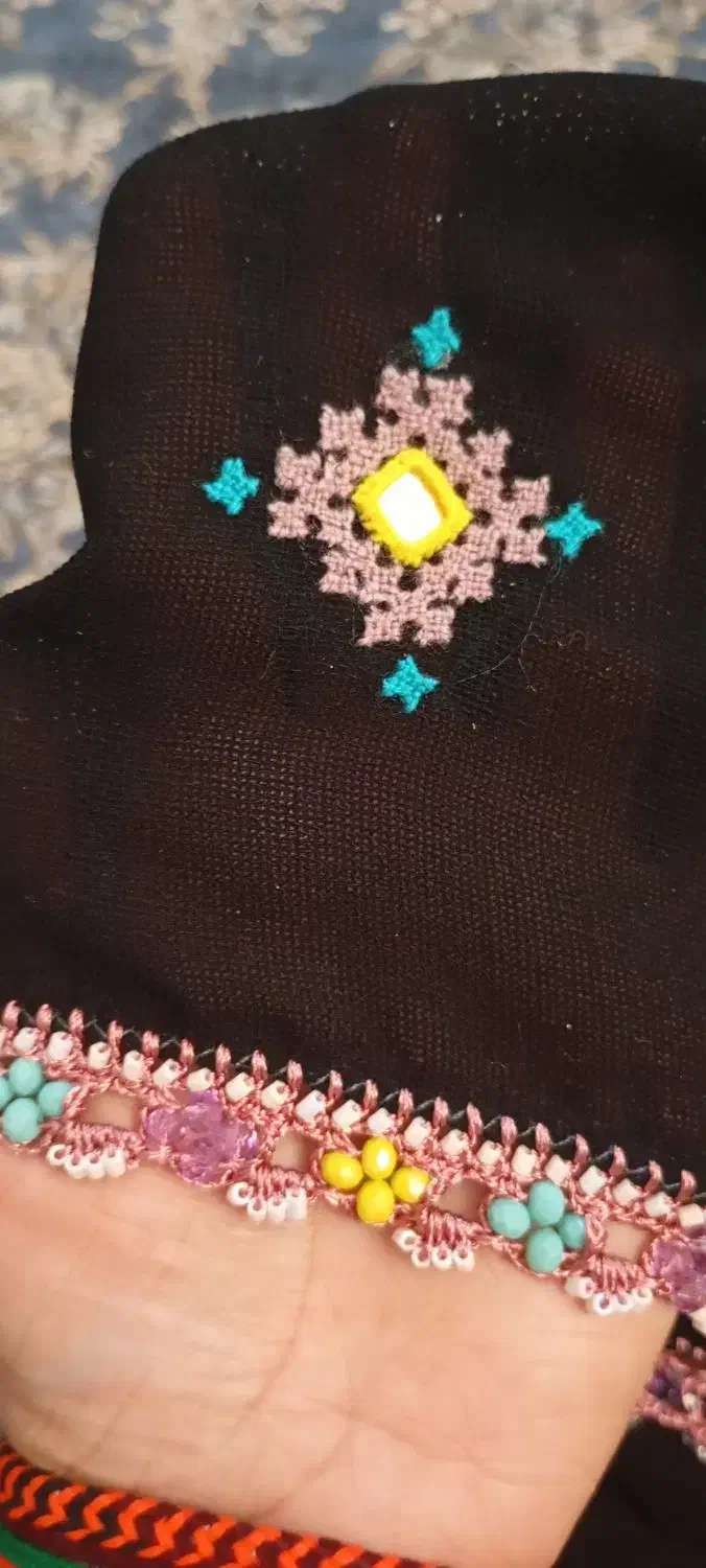 کارگاه|لباس|ایرانشهر, |دیوار