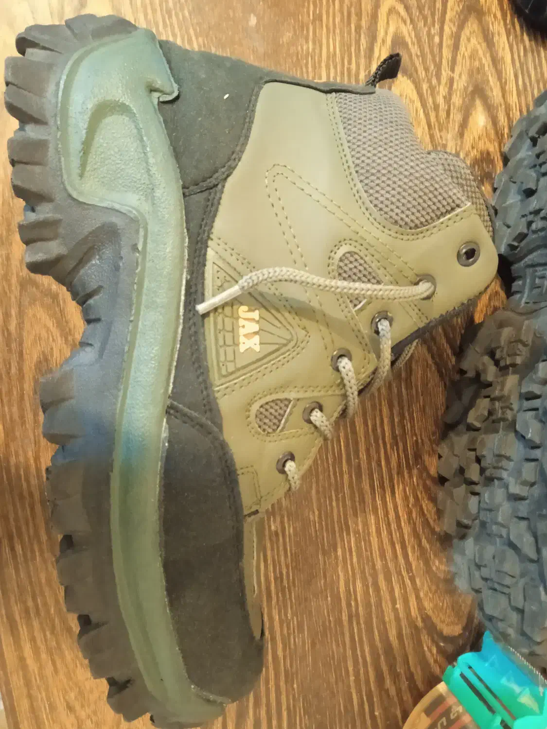 نیم بوت jax سایز ۴۱|کیف، کفش، کمربند|اصفهان, بهاران|دیوار