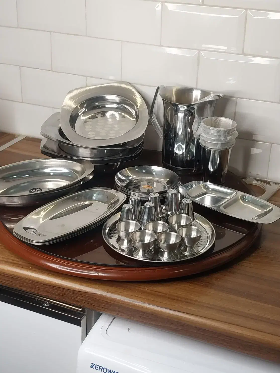 کلکسیونی و قدیمی|کلکسیون اشیاء عتیقه|اندیشه, اندیشه فاز ۱|دیوار