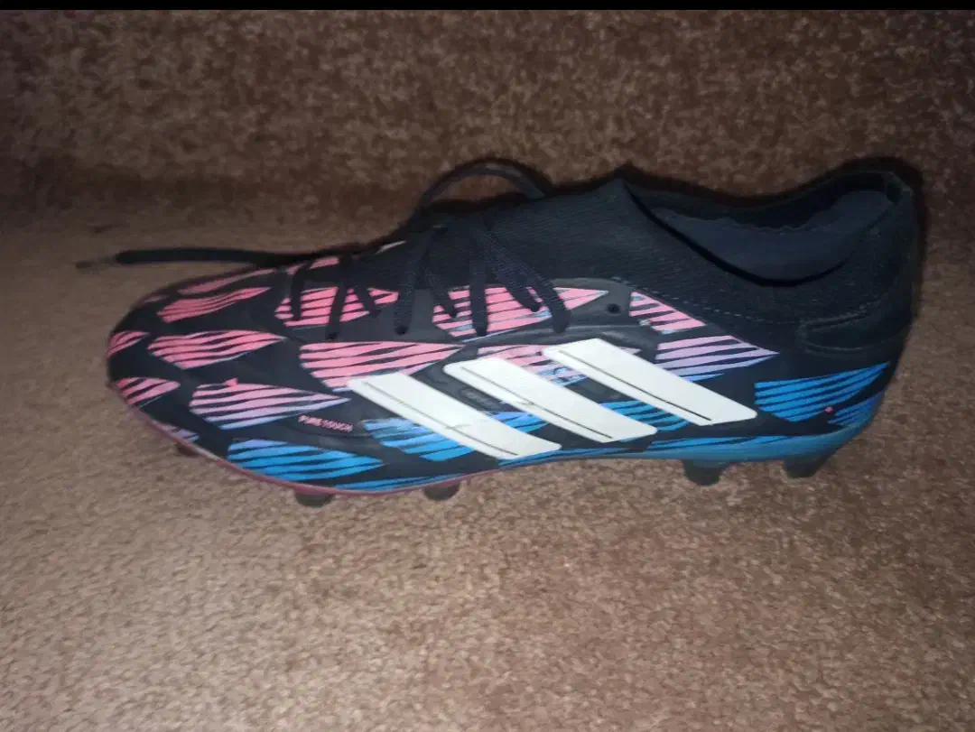 کفش استوک دار آدیداس|تجهیزات ورزشی|برازجان, |دیوار