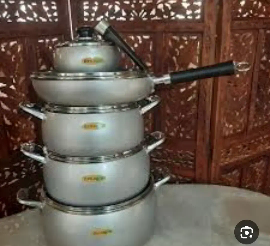 قابلمه تفلون ۱۰ پارچه بلاژیو ایتالیایی.طلایی|ظروف پختوپز|شاهینشهر, ۹ دی|دیوار