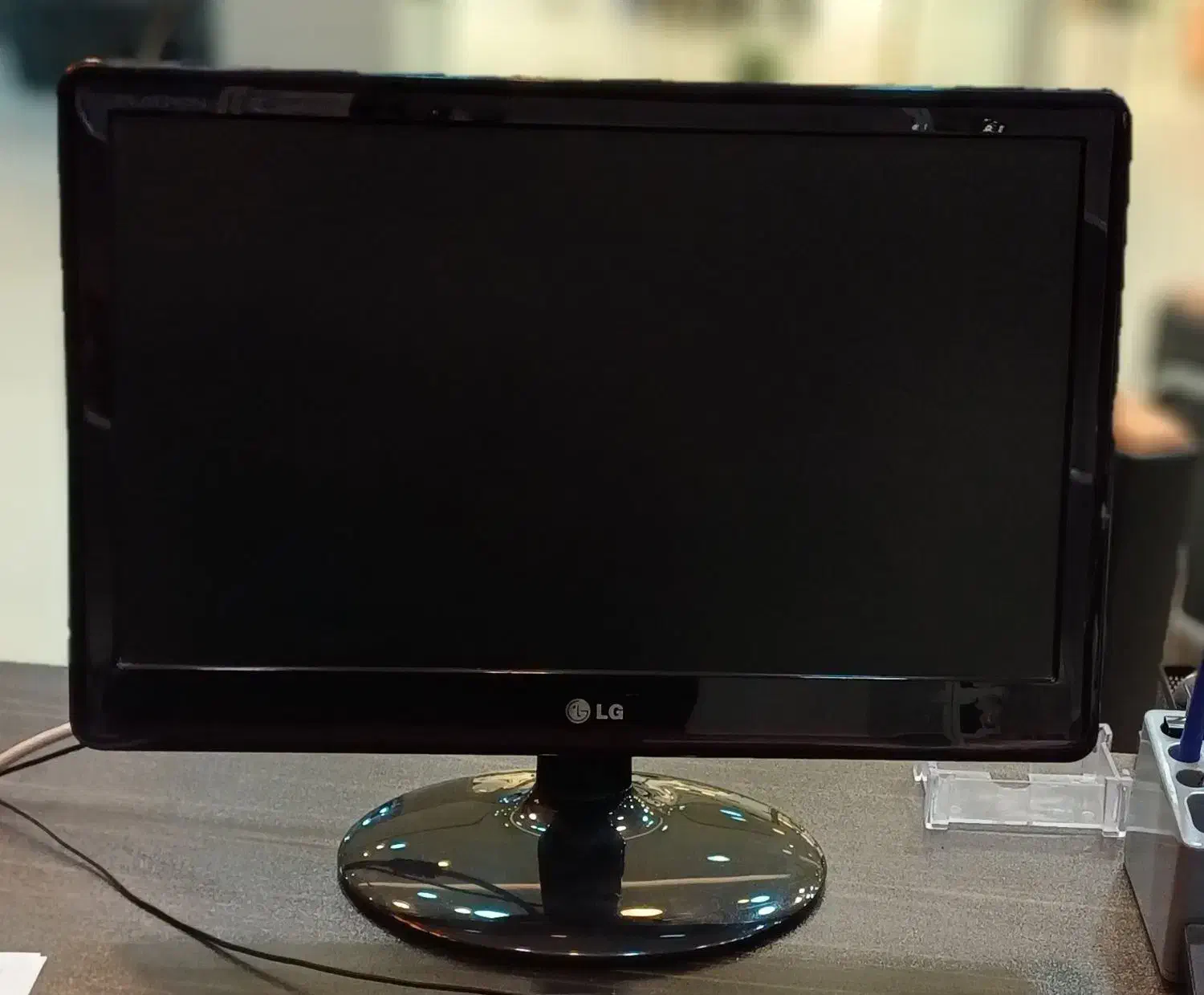 مانیتور ۲۰ اینچ LG|قطعات و لوازم جانبی رایانه|قشم, |دیوار