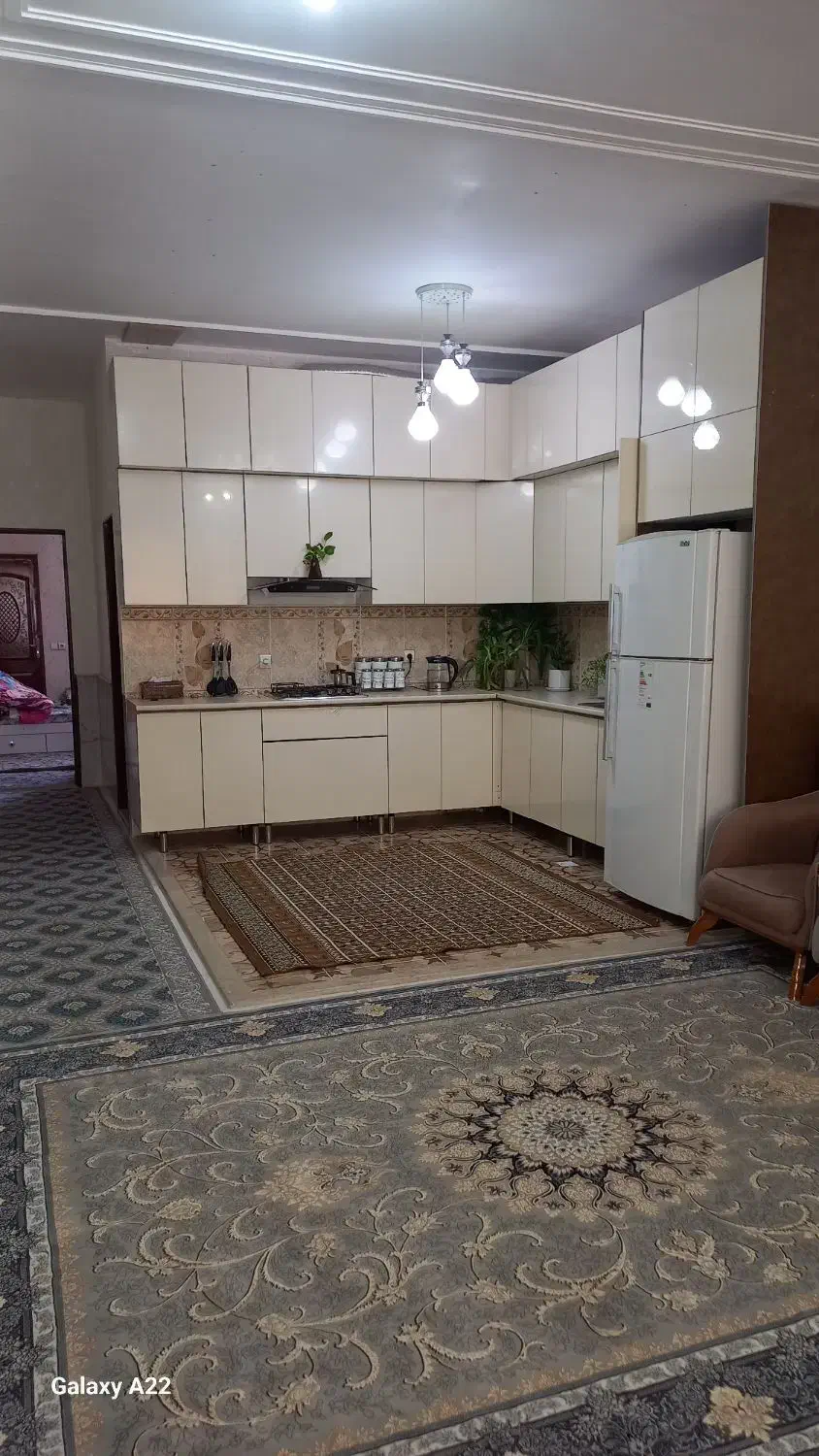 فروش فوری خانه ویلایی بهترین موقعیت|فروش خانه و ویلا|آران و بیدگل, |دیوار