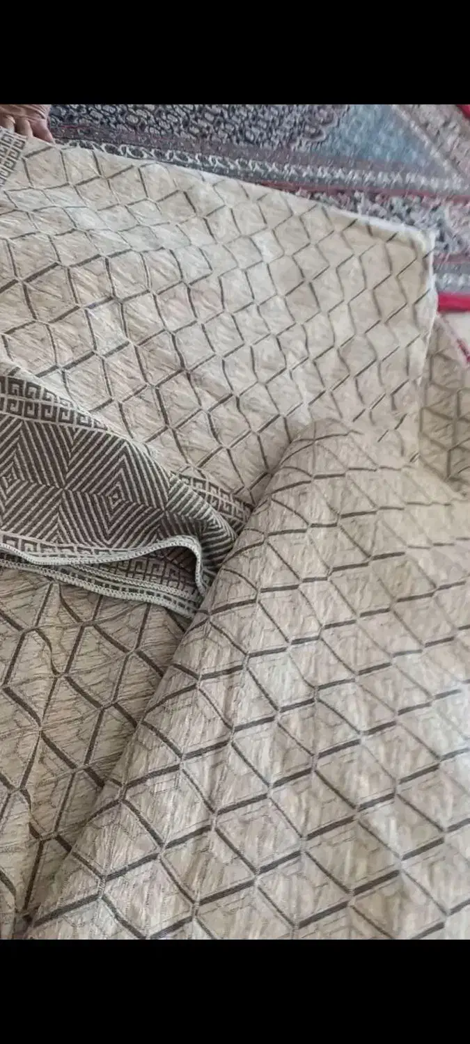 روفرشی|روفرشی|صائین قلعه, |دیوار