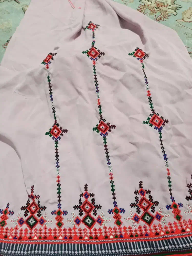 دوخت لباس صفرتاصد|لباس|چابهار, |دیوار