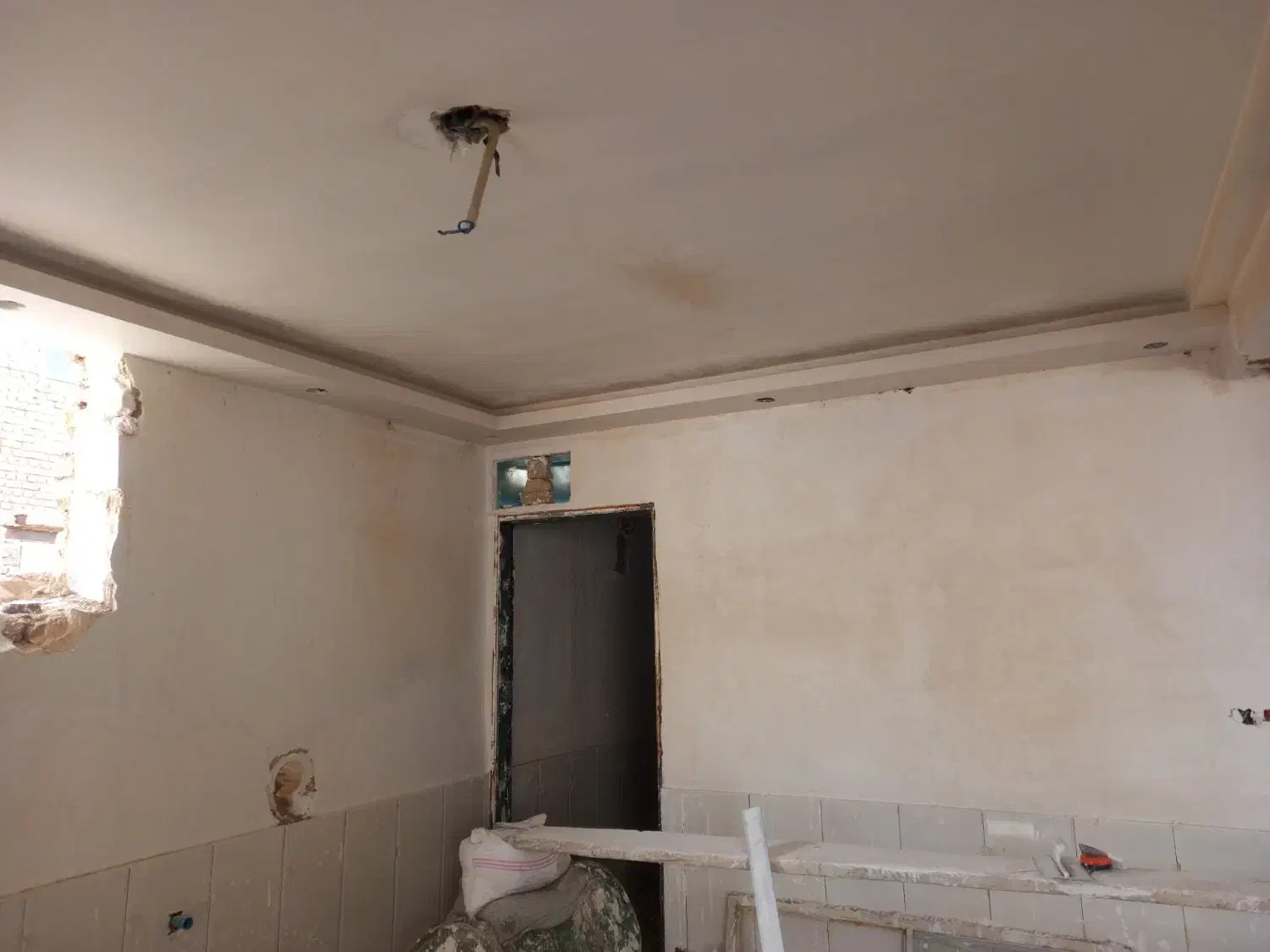 گچکاری و لکه گیری|خدمات پیشه و مهارت|قائن, |دیوار