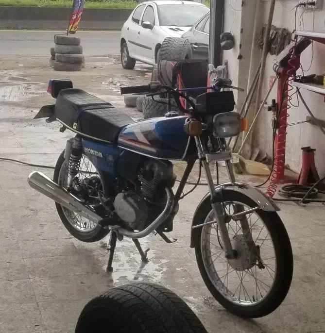 هندا ۱۲۵ مدل ۸۹ مدارک فول تکمیل|موتورسیکلت|رشت, حومه رشت|دیوار